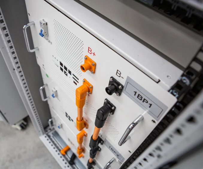 Image d'un rack complet avec batteries